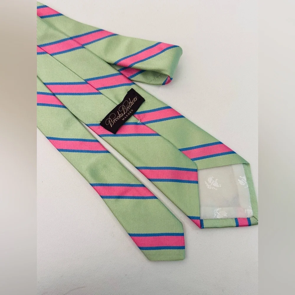 Brooks Brothers Green and Pink Kids Tie